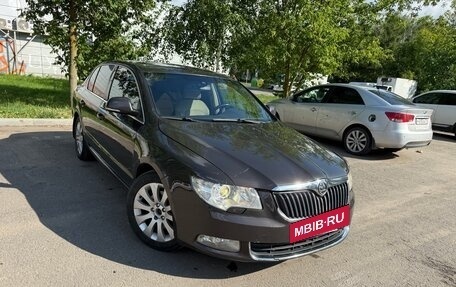 Skoda Superb III рестайлинг, 2008 год, 700 000 рублей, 16 фотография