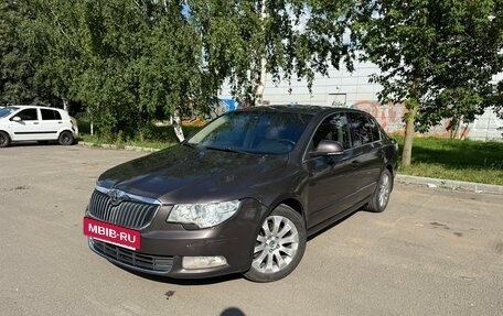 Skoda Superb III рестайлинг, 2008 год, 700 000 рублей, 17 фотография