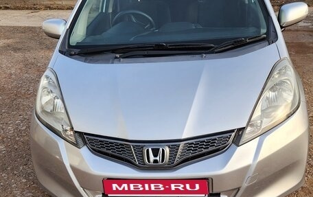Honda Fit III, 2012 год, 940 000 рублей, 7 фотография