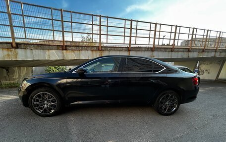 Skoda Superb III рестайлинг, 2018 год, 1 700 000 рублей, 15 фотография