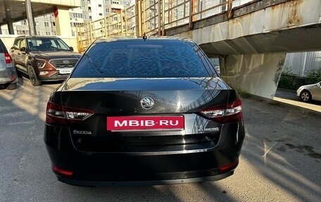 Skoda Superb III рестайлинг, 2018 год, 1 700 000 рублей, 9 фотография