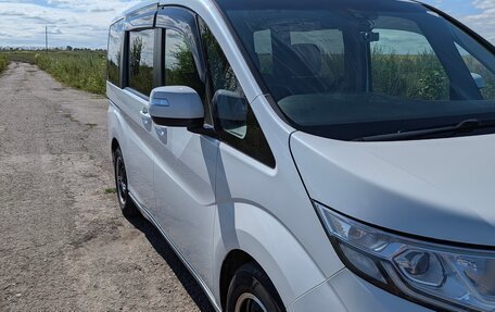 Honda Stepwgn IV, 2017 год, 1 860 000 рублей, 8 фотография