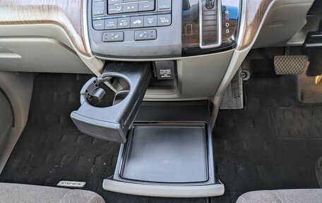 Honda Stepwgn IV, 2017 год, 1 860 000 рублей, 24 фотография