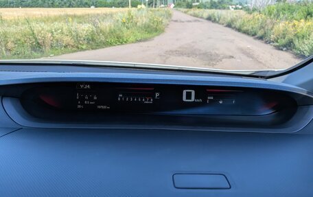 Honda Stepwgn IV, 2017 год, 1 860 000 рублей, 27 фотография
