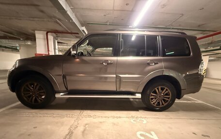 Mitsubishi Pajero IV, 2014 год, 2 500 000 рублей, 4 фотография