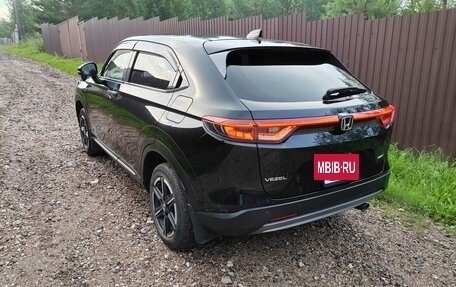 Honda Vezel, 2021 год, 2 150 000 рублей, 5 фотография