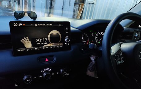 Honda Vezel, 2021 год, 2 150 000 рублей, 13 фотография