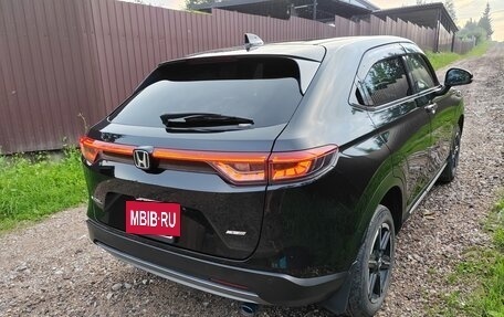 Honda Vezel, 2021 год, 2 150 000 рублей, 4 фотография