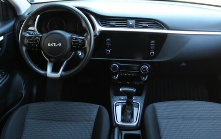 KIA Rio IV, 2021 год, 1 979 000 рублей, 12 фотография