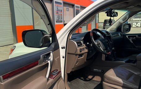 Lexus GX II, 2010 год, 2 800 000 рублей, 10 фотография