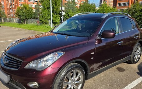 Infiniti QX50 I рестайлинг, 2015 год, 2 200 000 рублей, 2 фотография