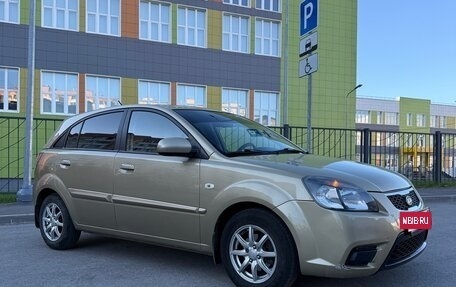KIA Rio II, 2011 год, 585 000 рублей, 3 фотография