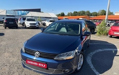 Volkswagen Jetta VI, 2012 год, 760 000 рублей, 3 фотография