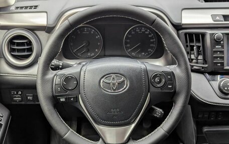 Toyota RAV4, 2016 год, 2 499 000 рублей, 13 фотография