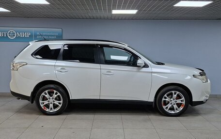 Mitsubishi Outlander III рестайлинг 3, 2013 год, 1 370 000 рублей, 4 фотография