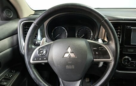 Mitsubishi Outlander III рестайлинг 3, 2013 год, 1 370 000 рублей, 17 фотография