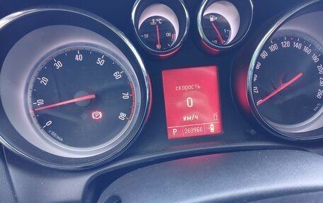 Opel Astra J, 2011 год, 800 000 рублей, 7 фотография