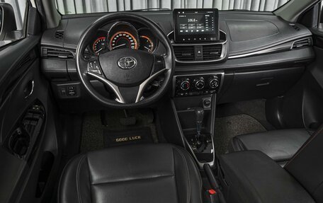 Toyota Yaris XP150 рестайлинг, 2021 год, 1 775 000 рублей, 6 фотография