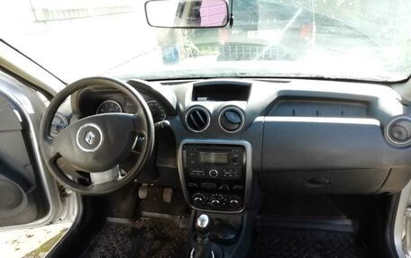 Renault Duster I рестайлинг, 2012 год, 750 000 рублей, 11 фотография