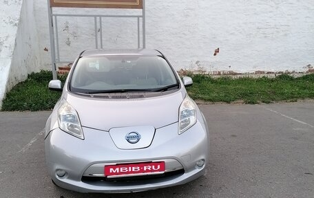 Nissan Leaf I, 2011 год, 600 000 рублей, 1 фотография