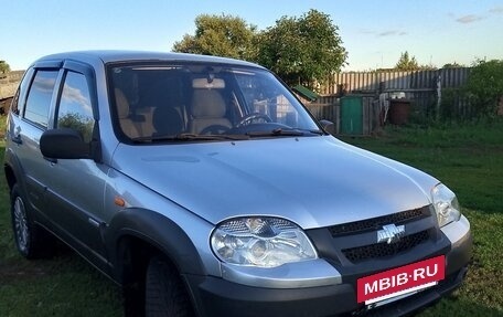 Chevrolet Niva I рестайлинг, 2010 год, 400 000 рублей, 4 фотография