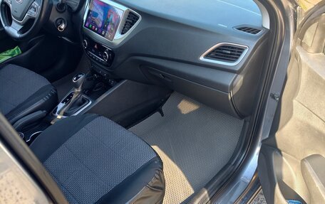 Hyundai Solaris II рестайлинг, 2018 год, 1 400 000 рублей, 7 фотография