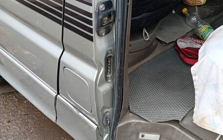 Toyota Granvia, 2000 год, 1 300 000 рублей, 2 фотография