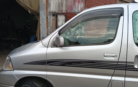 Toyota Granvia, 2000 год, 1 300 000 рублей, 4 фотография