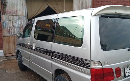 Toyota Granvia, 2000 год, 1 300 000 рублей, 5 фотография