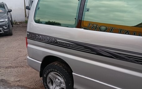 Toyota Granvia, 2000 год, 1 300 000 рублей, 7 фотография