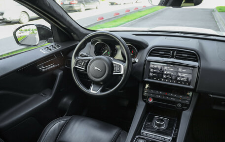 Jaguar F-Pace, 2020 год, 3 289 000 рублей, 14 фотография