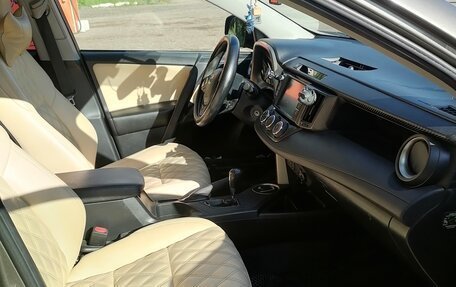 Toyota RAV4, 2015 год, 1 800 000 рублей, 12 фотография