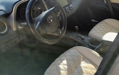Toyota RAV4, 2015 год, 1 800 000 рублей, 11 фотография