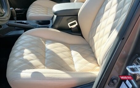 Toyota RAV4, 2015 год, 1 800 000 рублей, 9 фотография