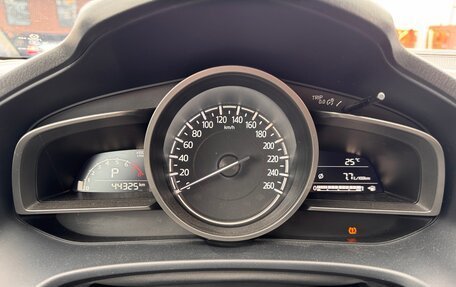 Mazda 3, 2018 год, 1 780 000 рублей, 9 фотография