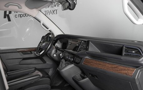 Volkswagen Multivan T6 рестайлинг, 2021 год, 5 200 000 рублей, 7 фотография