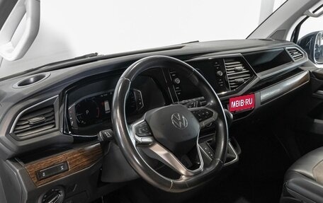 Volkswagen Multivan T6 рестайлинг, 2021 год, 5 200 000 рублей, 5 фотография