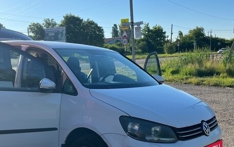 Volkswagen Touran III, 2011 год, 930 000 рублей, 22 фотография