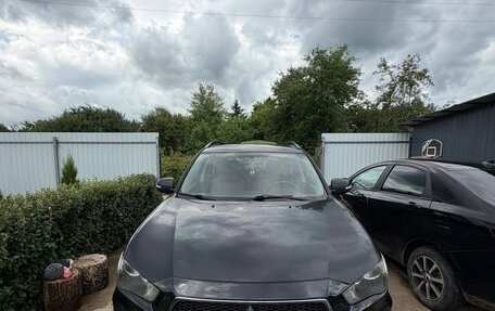 Mitsubishi Outlander III рестайлинг 3, 2010 год, 810 000 рублей, 3 фотография