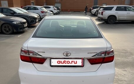 Toyota Camry, 2016 год, 1 690 000 рублей, 4 фотография