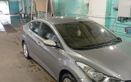 Hyundai Elantra V, 2012 год, 670 000 рублей, 2 фотография