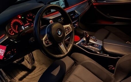 BMW 5 серия, 2017 год, 1 850 000 рублей, 15 фотография