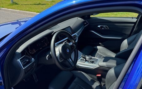 BMW 3 серия, 2018 год, 3 950 000 рублей, 15 фотография