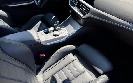 BMW 3 серия, 2018 год, 3 950 000 рублей, 17 фотография