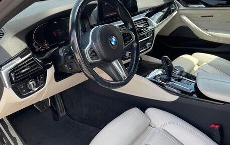 BMW 5 серия, 2019 год, 4 000 000 рублей, 10 фотография