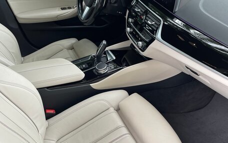 BMW 5 серия, 2019 год, 4 000 000 рублей, 12 фотография