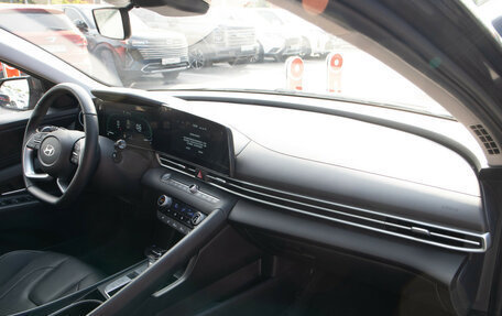 Hyundai Elantra, 2024 год, 2 198 000 рублей, 8 фотография