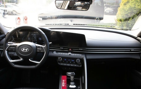 Hyundai Elantra, 2024 год, 2 198 000 рублей, 12 фотография