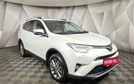 Toyota RAV4, 2017 год, 1 995 000 рублей, 3 фотография
