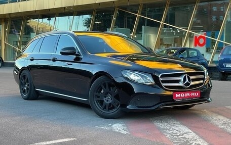 Mercedes-Benz E-Класс, 2017 год, 1 929 000 рублей, 1 фотография